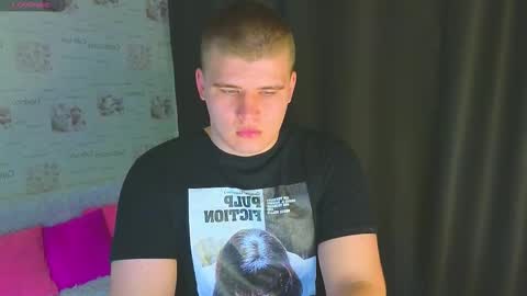 Snapshot of kittenmur chatting on 16, 10, 2025 Vlad online show from 16, 10, 2025