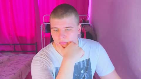 Snapshot of kittenmur chatting on 9, 2, 2026 Vlad online show from 9, 2, 2026