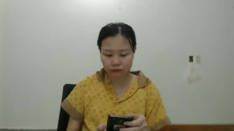 kitti_baby2x online show from 11, 4, 2026