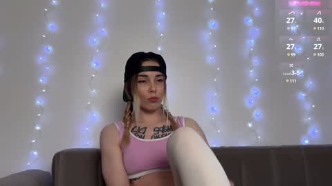 Snapshot of kittie_bear chatting on 4, 12, 2024 Veronica online show from 4, 12, 2024