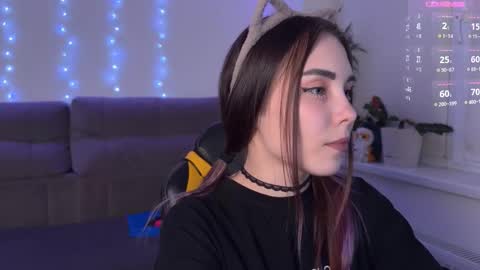 Snapshot of kittie_bear chatting on 23, 12, 2025 Veronica online show from 23, 12, 2025