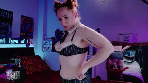 Kittie Purry online show from 9, 6, 2026