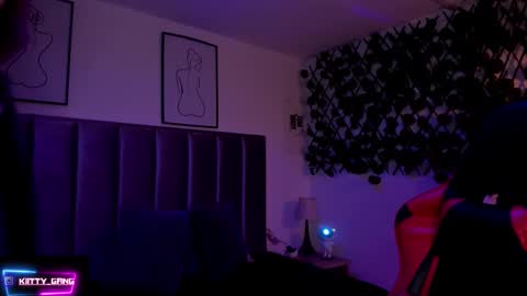 Camila online show from 18, 11, 2025