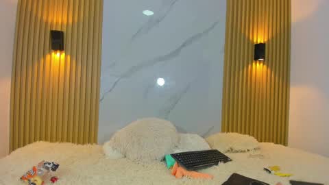 kitty_gill online show from 21, 12, 2024