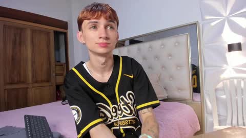 kitty_gill online show from 26, 1, 2025