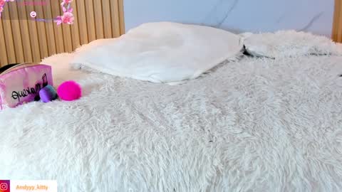 kitty_gill online show from 4, 2, 2025