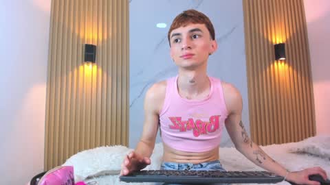 kitty_gill online show from 5, 2, 2025