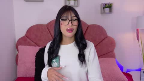 Kitty  online show from 25, 4, 2026