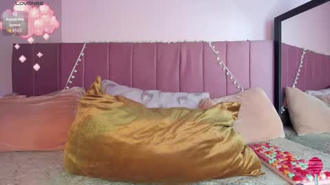 kitty_kryss online show from 19, 11, 2025