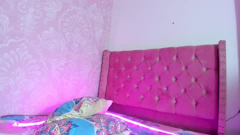 kitty_nicolle online show from 10, 12, 2024
