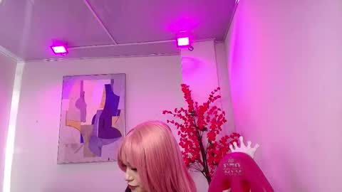 Kitty  online show from 4, 10, 2025