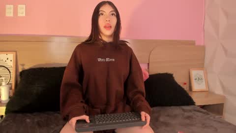 kitty online show from 4, 7, 2026
