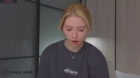 Monika online show from 11, 3, 2025