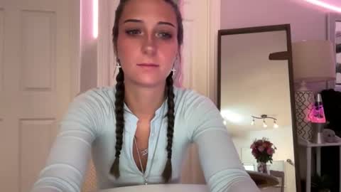 kittypurr79 online show from 5, 11, 2025