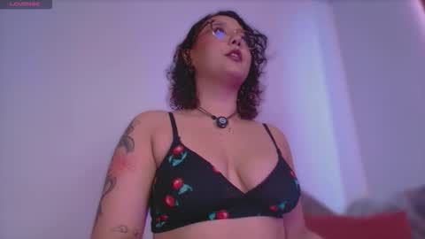 Sophie online show from 14, 4, 2026