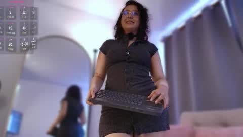 Sophie online show from 17, 5, 2026