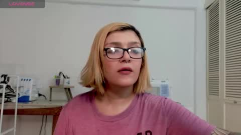 Kitty Trixy online show from 27, 5, 2026