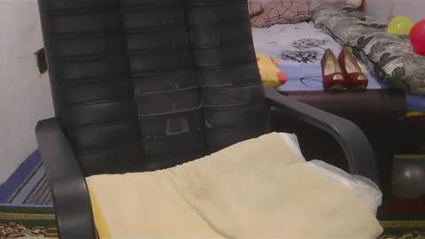 Snapshot of kittyybeauty chatting on 4, 3, 2025 KittyyBeauty online show from 4, 3, 2025