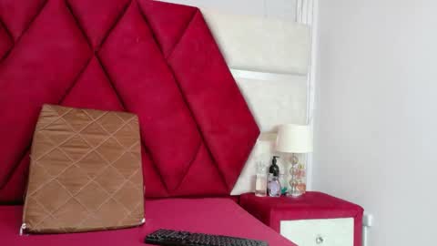 Snapshot of kity_spiderr chatting on 6, 6, 2026 Luisa y Jairo online show from 6, 6, 2026