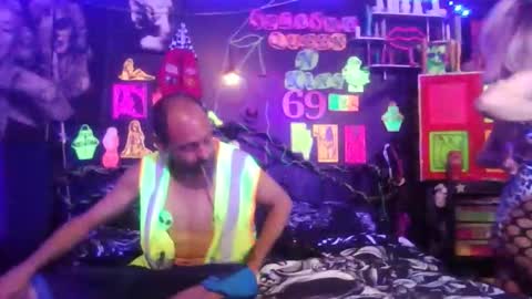 Daddy  His Splash Queen online show from 19, 4, 2026