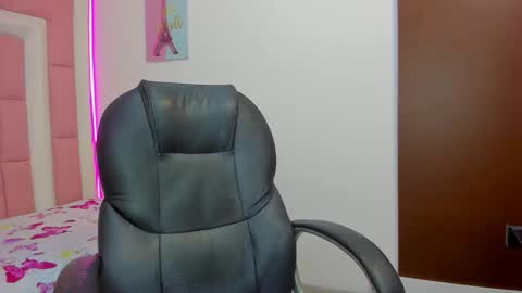 Klaret online show from 5, 12, 2025