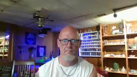 MrKleeen online show from 2, 4, 2026