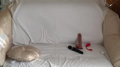 ALYONA online show from 25, 2, 2025