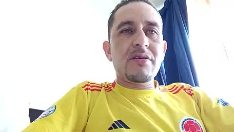 Snapshot of kmilo273079 chatting on 9, 11, 2025 juan online show from 9, 11, 2025