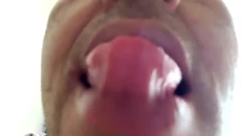 Snapshot of kmilo273079 chatting on 4, 12, 2025 juan online show from 4, 12, 2025