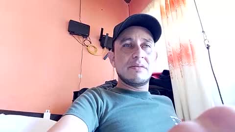 Snapshot of kmilo273079 chatting on 22, 3, 2026 juan online show from 22, 3, 2026