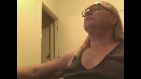 knobout online show from 25, 9, 2025