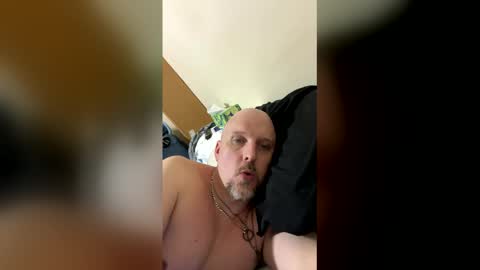 Snapshot of knotdaddy1983 chatting on 5, 5, 2026 knotdaddy1983 online show from 5, 5, 2026