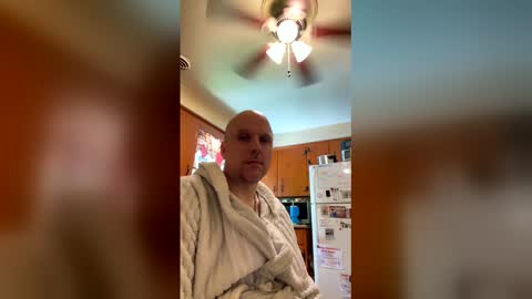 Snapshot of knotdaddy1983 chatting on 26, 5, 2026 knotdaddy1983 online show from 26, 5, 2026
