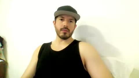 Snapshot of kolombianox chatting on 31, 10, 2025 kolombianox online show from 31, 10, 2025