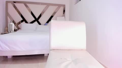 Snapshot of koralcruz chatting on 23, 10, 2025 Koral Cuz online show from 23, 10, 2025