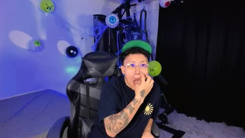 Snapshot of koramoon chatting on 25, 10, 2025 Sara  Altgirl  online show from 25, 10, 2025