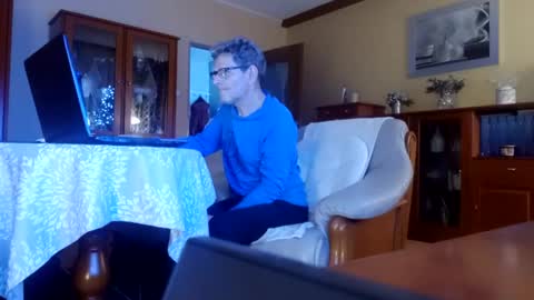 Korek online show from 4, 1, 2025