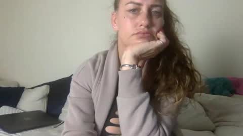 Snapshot of koyoteej chatting on 15, 1, 2025 koyoteej online show from 15, 1, 2025