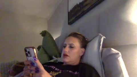 Snapshot of koyoteej chatting on 1, 2, 2025 koyoteej online show from 1, 2, 2025