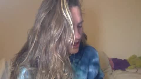 Snapshot of koyoteej chatting on 12, 3, 2025 koyoteej online show from 12, 3, 2025