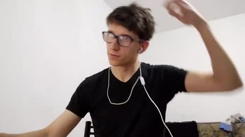 Facu online show from 2, 1, 2025