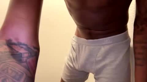 kreamiepie online show from 8, 3, 2025