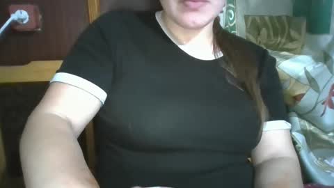 Snapshot of kriiisss1876 chatting on 28, 11, 2025 kriiisss1876 online show from 28, 11, 2025