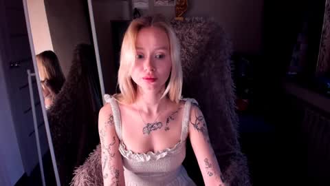 kris_grant online show from 5, 2, 2025