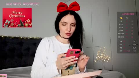 Snapshot of kris_kiskis chatting on 25, 12, 2024 Kris kiskis online show from 25, 12, 2024