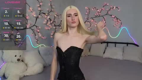 Snapshot of kris_mon chatting on 14, 2, 2026 Kris online show from 14, 2, 2026