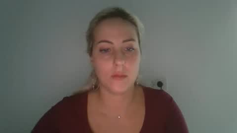 Snapshot of kriss_grace chatting on 10, 10, 2025 Grace online show from 10, 10, 2025