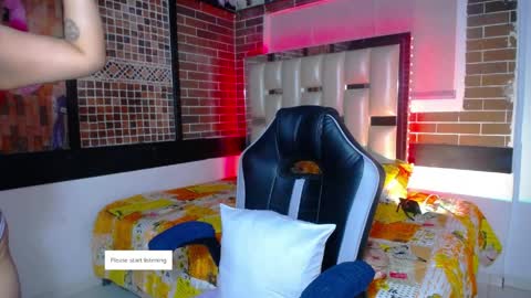 kriss_sweetboobs online show from 10, 4, 2026