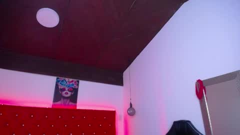 Snapshot of kriss_sweetboobs chatting on 27, 5, 2026 kriss_sweetboobs online show from 27, 5, 2026