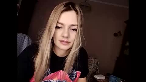 KrissSexi online show from 20, 2, 2025